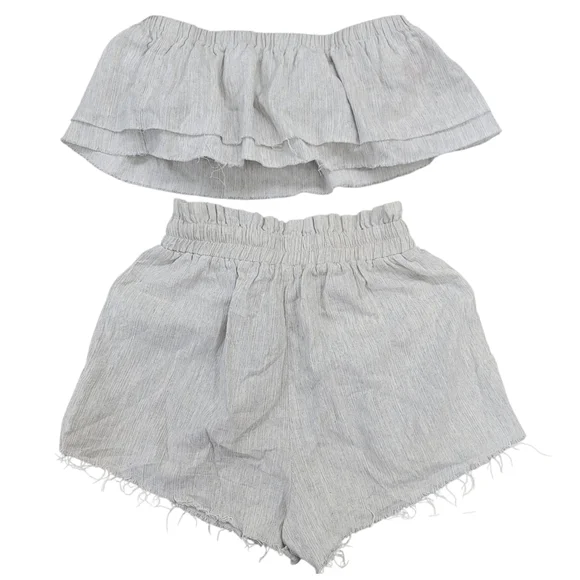 Etophe Studios Women's Gray Ruffle Tube Top & Shorts Set - Picture 3 of 9